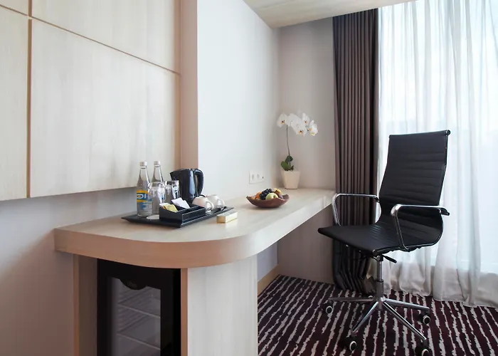 H Sovereign Bali 酒店 4*
